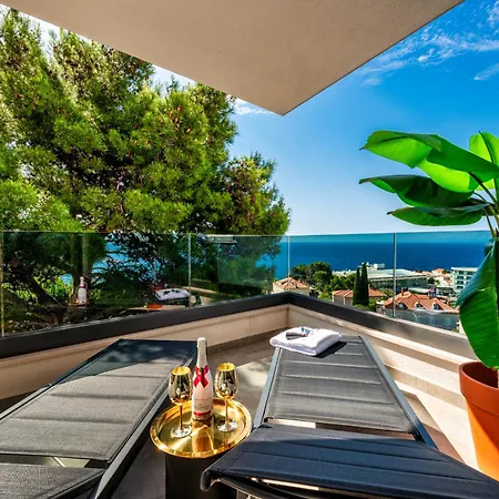 Lägenhet Luxury Marangun