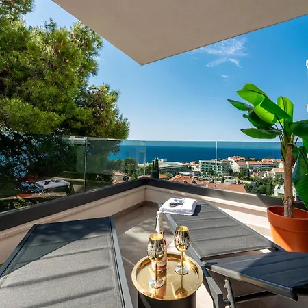 Luxury Marangun